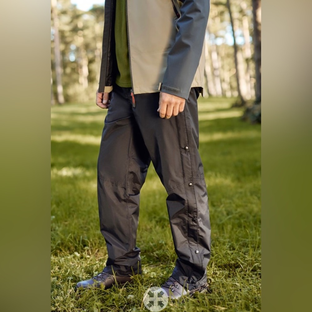 Downpour Mens Waterproof Pants
Mountain Warehouse